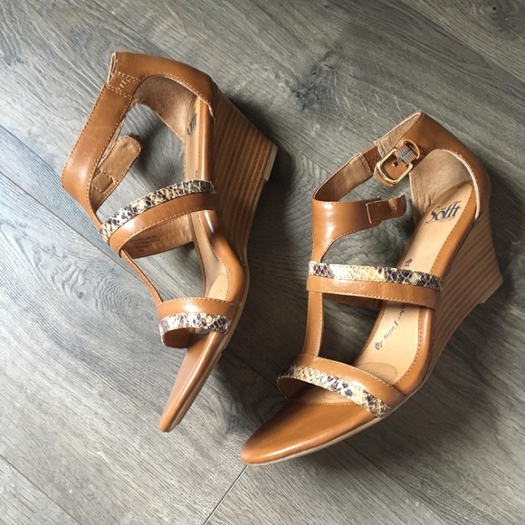 NIB Söfft PIPPA Wedges • Size 9.5